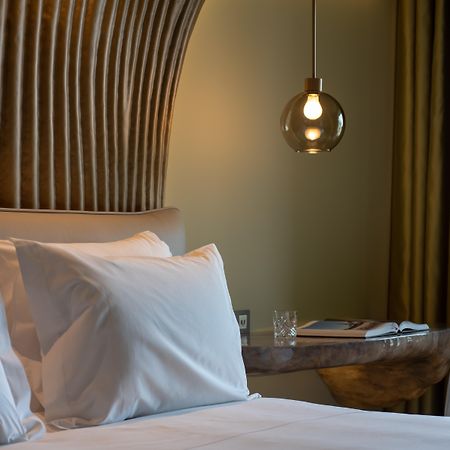 Vila Foz Hotel & Spa - Member Of Design Hotels OOporto Esterno foto A room at the hotel