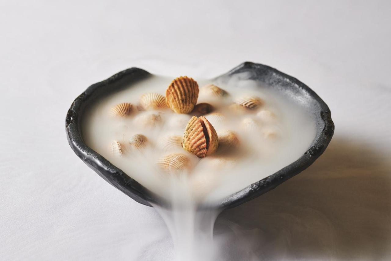 Vila Foz Hotel & Spa - Member Of Design Hotels OOporto Esterno foto A bowl of dry ice with peanuts