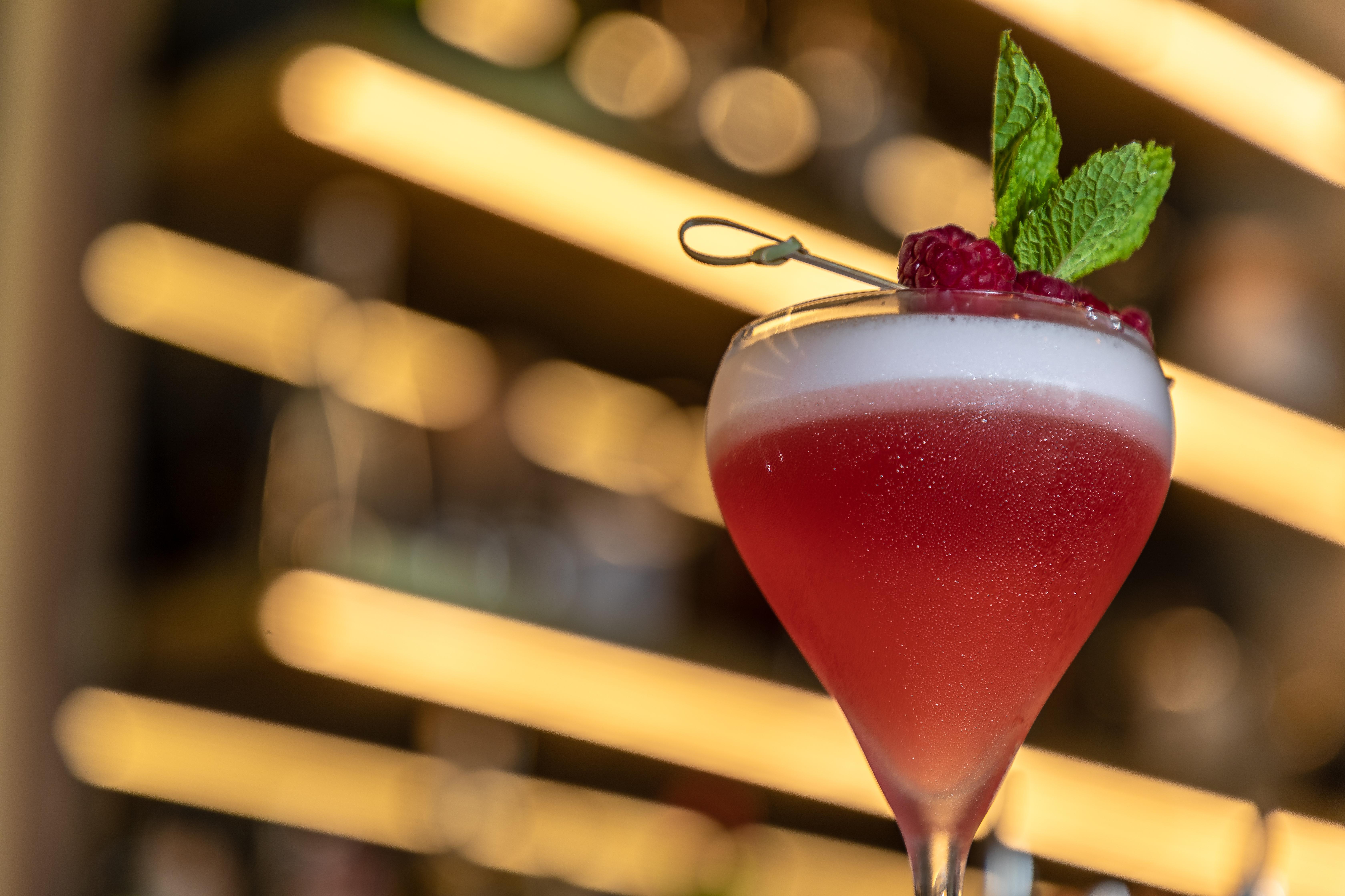 Vila Foz Hotel & Spa - Member Of Design Hotels OOporto Esterno foto A Clover Club cocktail