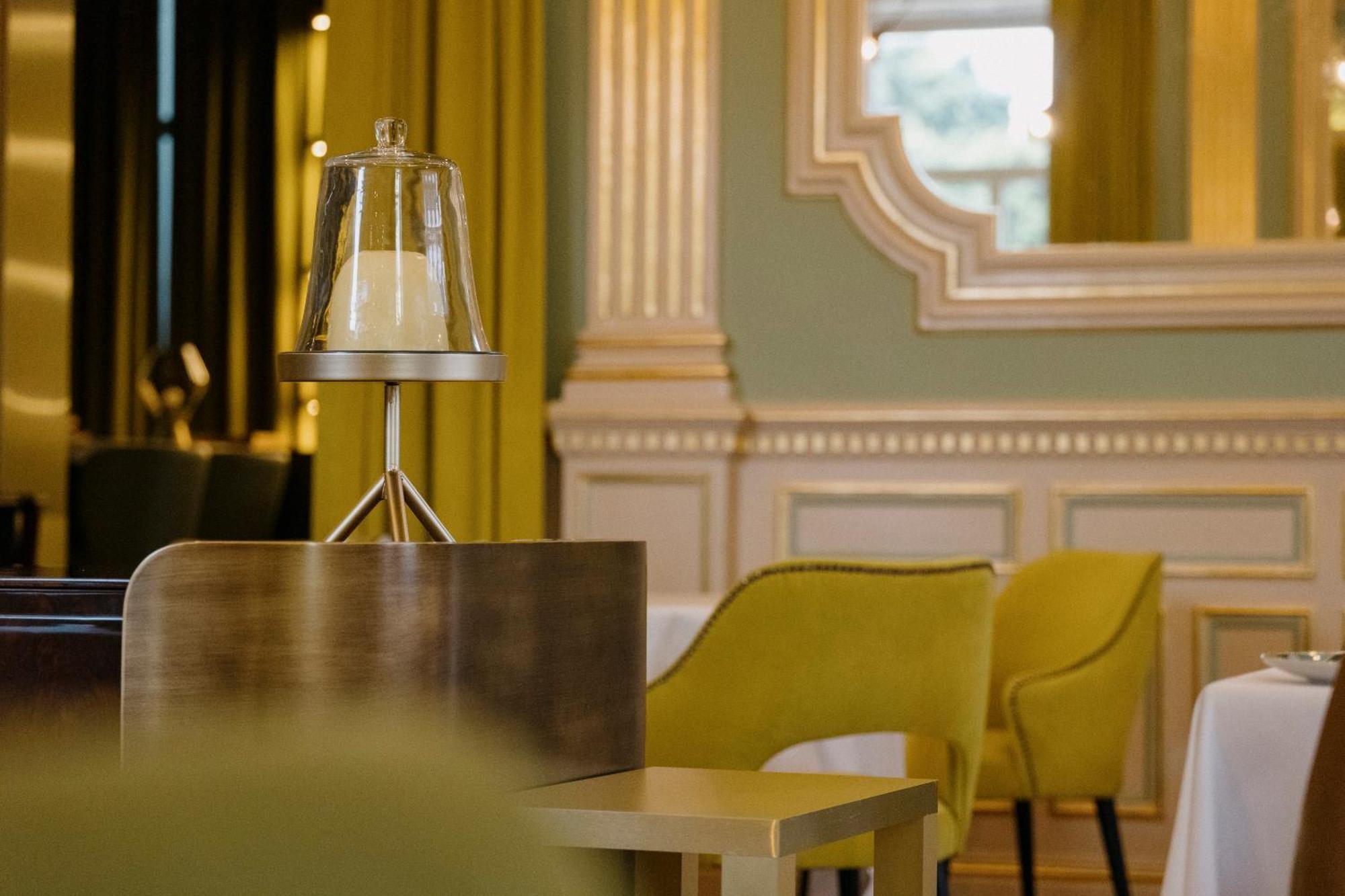 Vila Foz Hotel & Spa - Member Of Design Hotels OOporto Esterno foto Interior of the restaurant