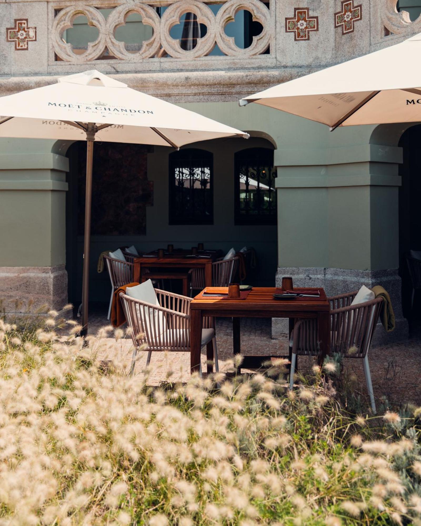 Vila Foz Hotel & Spa - Member Of Design Hotels OOporto Esterno foto The restaurant at the Cape of Good Hope